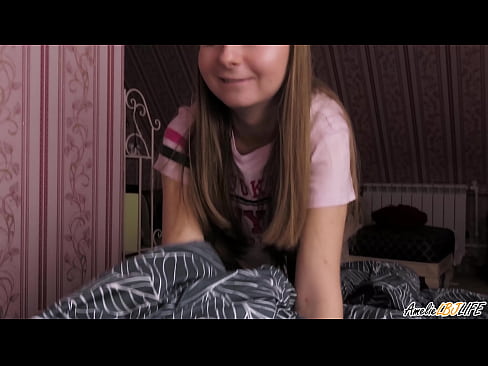 ❤️ Blondie Suĉas sian BFF-on Profunde kaj Akiras Cum En Ŝia Buŝo ❤️❌ Porno ĉe ni ️❤